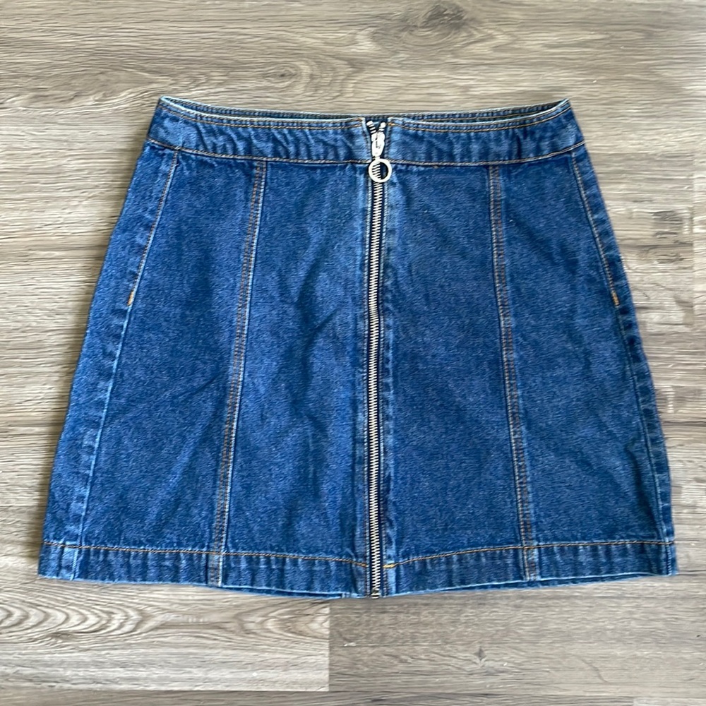 H&M 90s zipper denim skirt